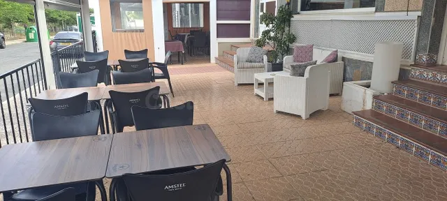 Local comercial 165m² en venta - Las Filipinas - foto 4