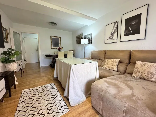 Piso de 4 habitaciones con terraza, garaje y piscina comunit