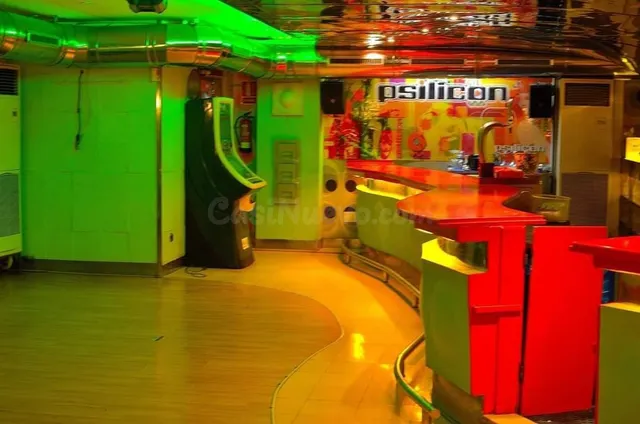 LOCAL COMERCIAL EN VENTA EN SALOBREÑA – GRAN OPORTUNIDAD DE  - foto 3