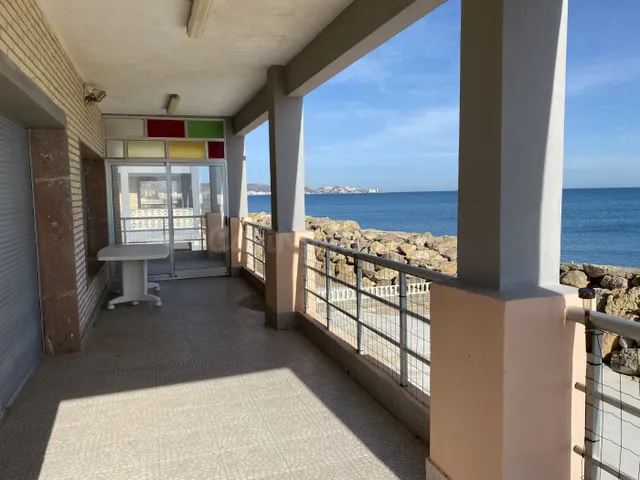 Excelente chalet en primera línea de la playa del Brosquil e