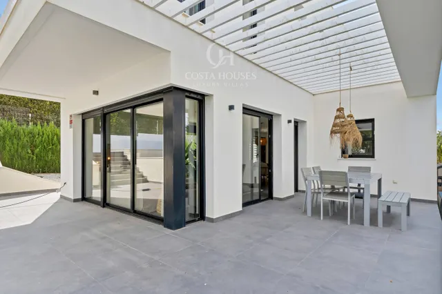 Villa aurena · arquitectura contemporanea, luz y calma mediterranea en javea — 16