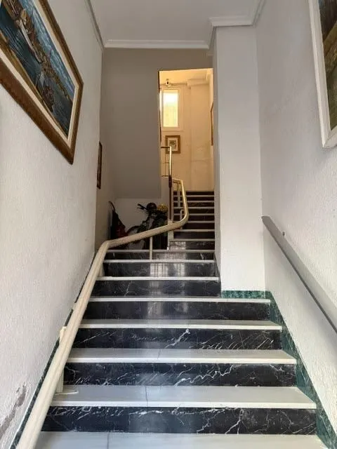 Venta de casa en primera planta con terraza de 70m2