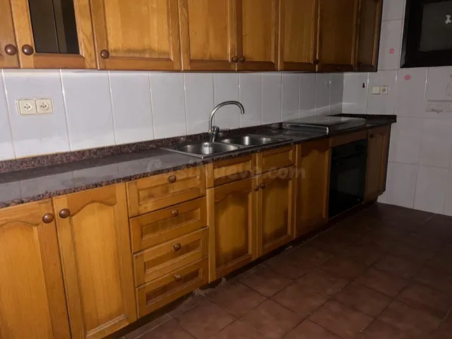 Casa adossada de 3 plantes per reformar a Mont-roig del Camp. — 7