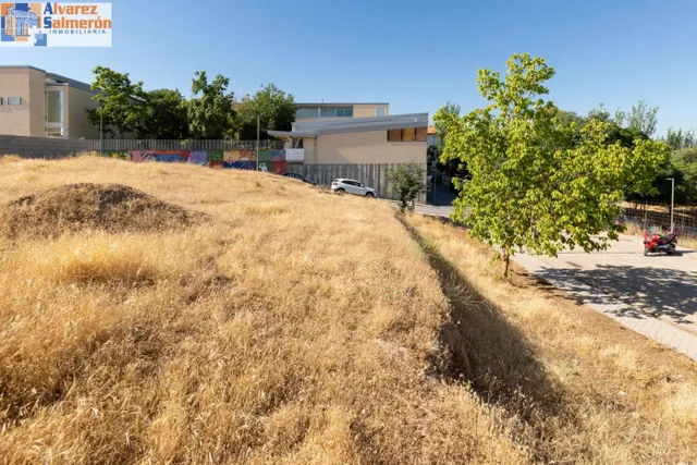 Venta de solar urbano de 258 m2 en Otura (Granada) — 11