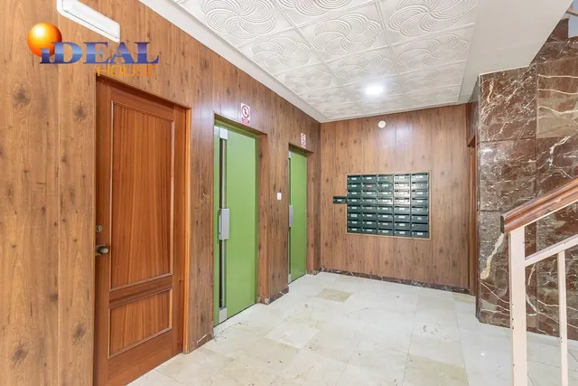 PISO CON GARAJE EN AV. PULIANAS — 25