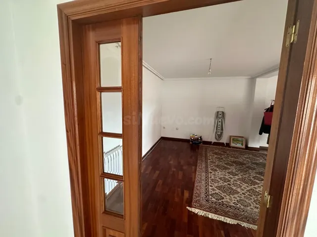 Venta piso en Maceda calle de los Milagros - foto 5