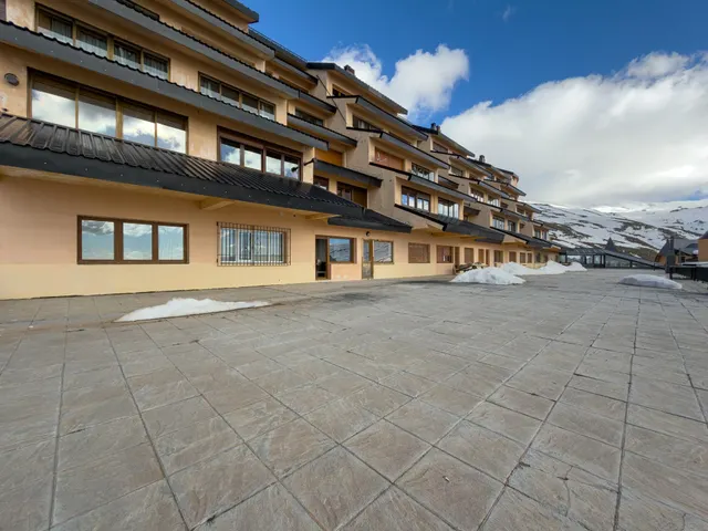 Tu refugio moderno con terraza panorámica en Sierra Nevada — 23