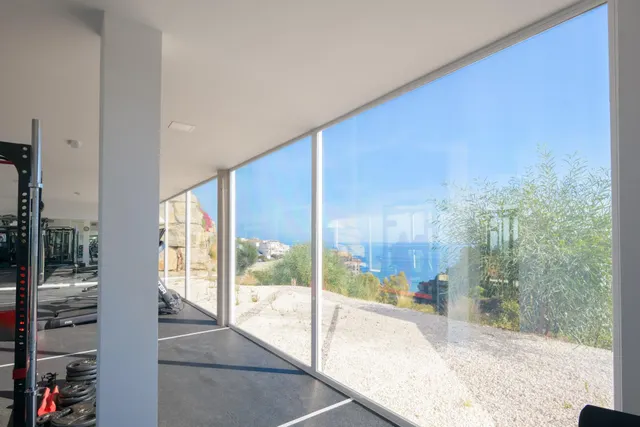 Impresionante vivienda de lujo en Benalmádena con vistas infinitas al Mediterráneo — 46