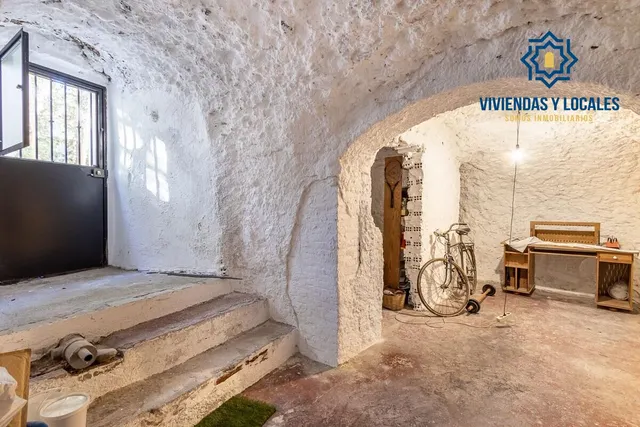 Casa reformada en el Camino del Sacromonte — 31