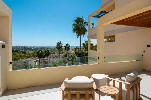 MARAVILLOSO APARTAMENTO EN NUEVA ANDALUCIA CON VISTAS AL MAR - foto 3