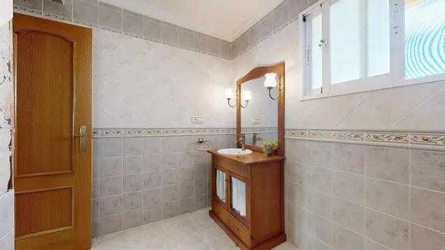 Oportunidad preciosa casa en zona muy demandada de Cheste — 32