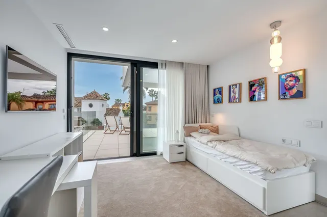Chalet 5 habitaciones 642m² en venta - Marbella — 18