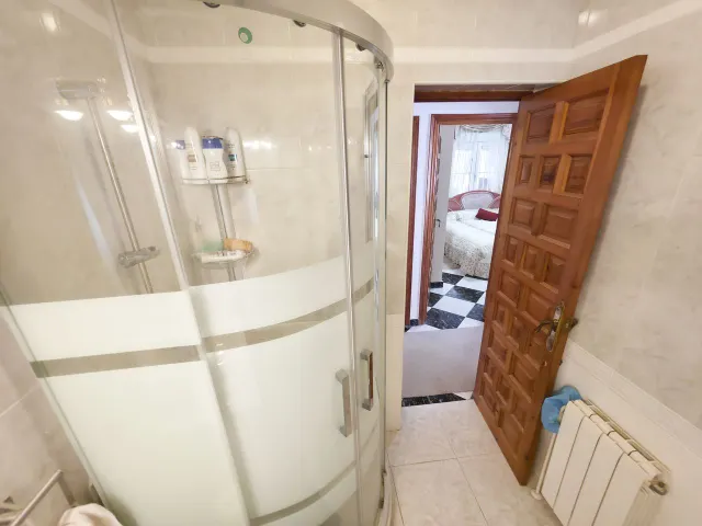 Villa 3 habitaciones 230m² en venta - Centro — 24