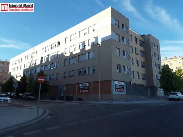 LOCAL COMERCIAL EN ARGANDA DEL REY — 2