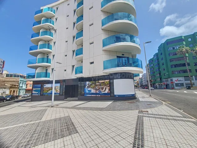 Local comercial 397m² en alquiler - Mesa y López
