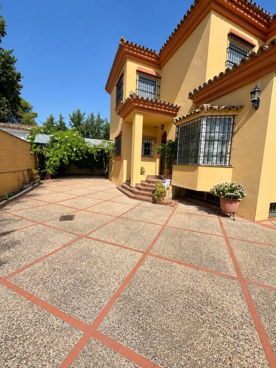 ¡Gran casa independiente en Jerez de la Frontera!