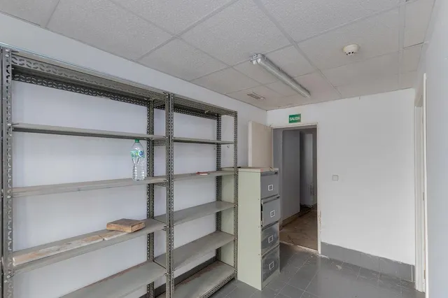 Local comercial 49m² en venta - Extremadura — 6