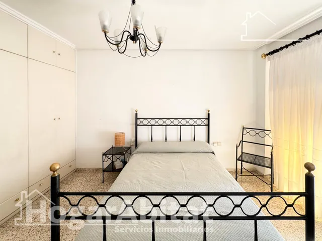 SEMIREFORMADO AMPLIO Y LUMINOSO CON TERRAZA Y BALCÓN EN PATERNA — 11