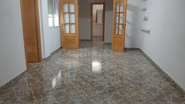 Se vende casa con bajo comercial — 3