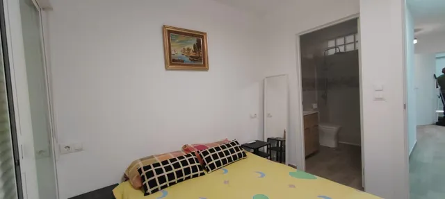 SE VENDE LOCAL CONVERTIDO A VIVIENDA / 2 ALTURAS / ZONA HOSPITAL — 9
