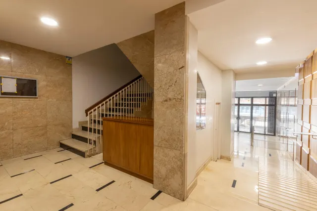 Amplia vivienda en pleno centro de Granada — 48