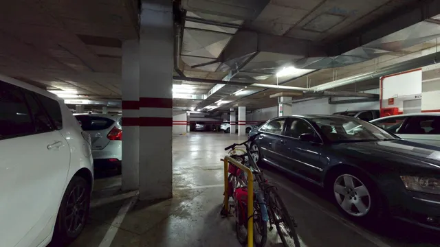 PISO DE RECIENTE CONSTRUCCIÓN CON AMPLIA TERRAZA, PISCINA, GARAJE Y TRASTERO — 42