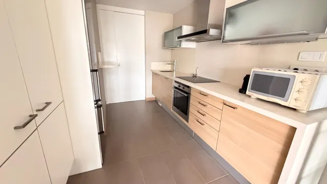 Espectacular Apartamento en Los Arenales del Sol con Vistas al Mar — 20