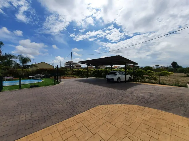 Gran Chalet a pocos metros del rio en el Delta del Ebro — 50