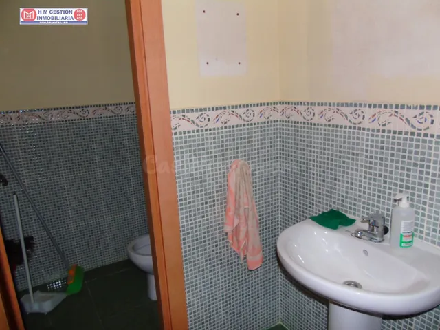 Local comercial 100m² en alquiler - El Santo - foto 5