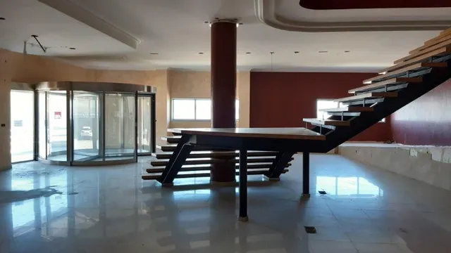 NAVE EN VENTA EN EL PTL VALLADARES (VIGO) — 21