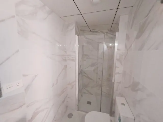 Apartamento moderno de un dormitorio en Torrevieja — 11