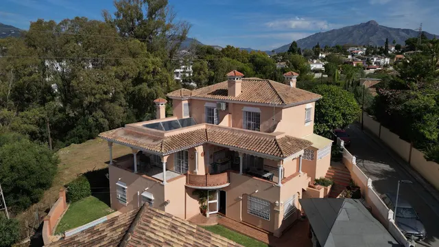Chalet 6 habitaciones 528m² en venta - Marbella - foto 4