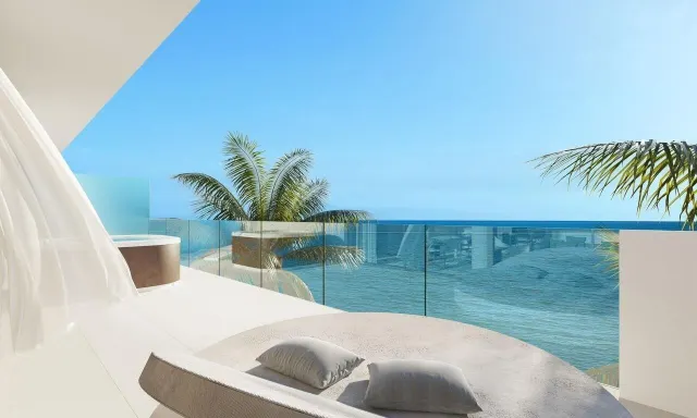 PRECIOSA PLANTA BAJA CON VISTAS Y 80M2 DE SUPERFICIE EXTERIOR ENTRE TERRAZA, JARDÍN, PISCINA Y PLAYA — 38