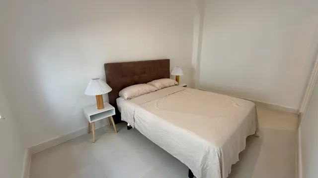 Vivienda completamente reformada con 3 dormitorios, terraza, jardín privado y piscina — 15
