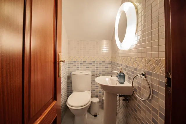 ¡Tu nuevo hogar en Bormujos! Magnífico chalet en alquiler con patio. — 20