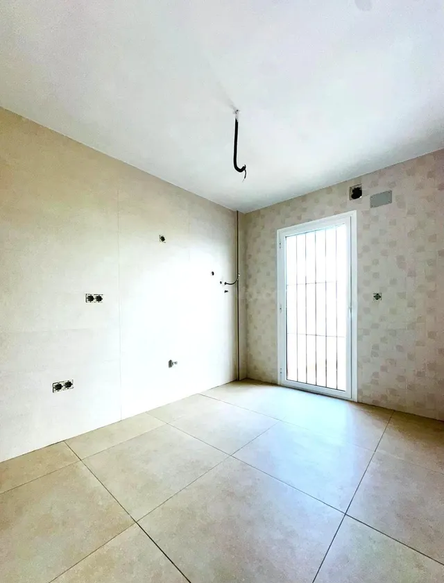 Casas de 4 habitaciones con patio y cochera en Manzanilla - foto 4