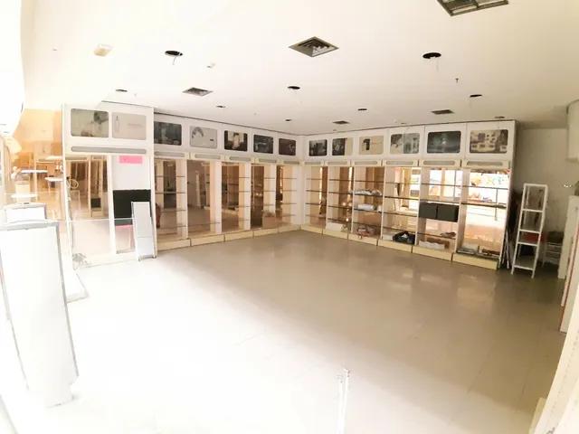 Local comercial en Alquiler en Vigo Pontevedra — 2