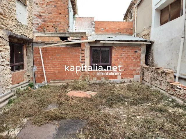CASA A LA VENTA EN PUEBLO PEQUEÑO Y TRANQUILO LLAMADO ALFAFARA — 19