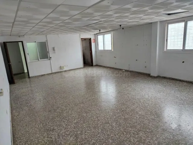 VENTA DE NAVE - foto 4