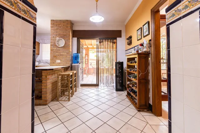 CHALET EN LOS DOLORES — 40