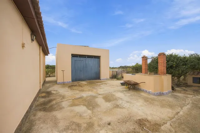 Finca rústica hipotecable con casa, pozo y frutales en Chiclana — 6