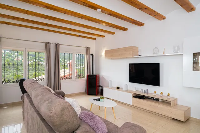 Villa  de 5 dormitorios en venta en Orba, Costa Blanca. — 5