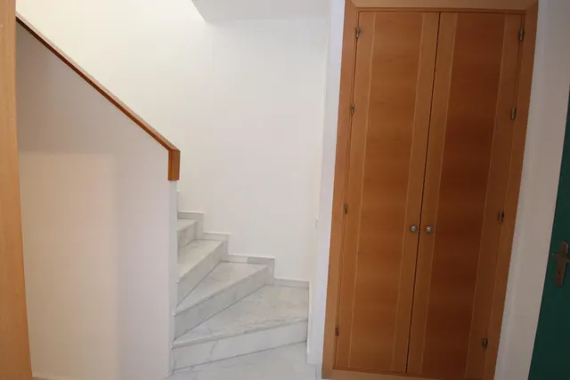 Exclusivo adosado de 3 plantas en Hoyo 14 junto al Campo de Golf – Nuevo Portil — 15