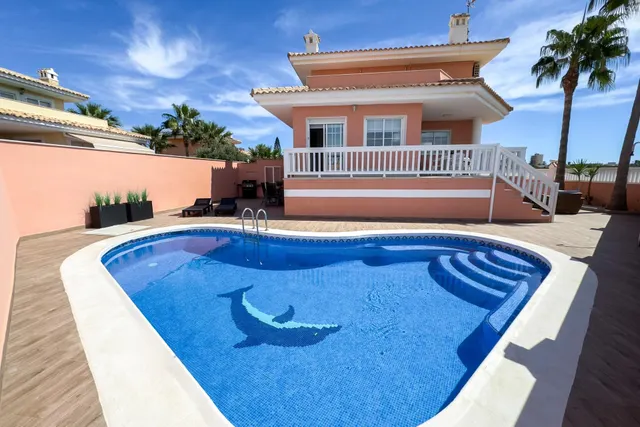 Chalet independiente reformado con piscina privada – La Manga del Mar Menor, Km 1 (Entremares / Urbanización Áncora) — 2