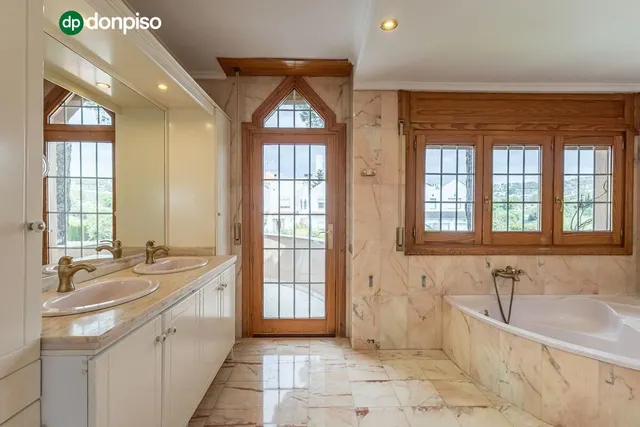 Espectacular casa independiente con piscina y grandes vistas en Monteluz (Peligros) — 25