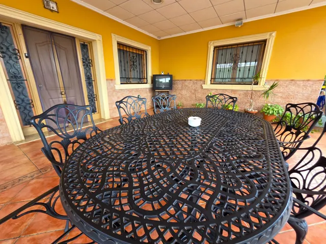 Chalet con piscina, casa de invitados y nave de 300 m2 a 1 km de Elche — 17