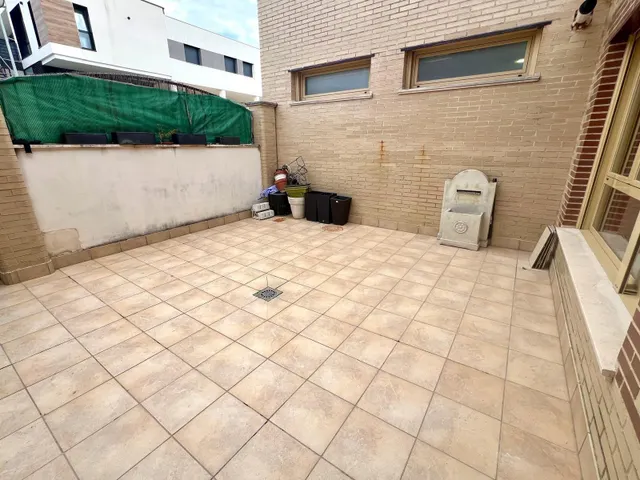 EXCLUSIVA CASA ADOSADA CON ASCENSOR Y PISCINA EN CIUDAD JARDIN — 30