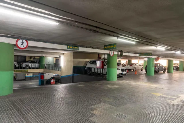 Parking de moto 2m² en alquiler - Eixample — 9