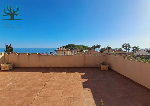 CHALET SUPER AMPLIO EN PLAYAGRANDE — 2