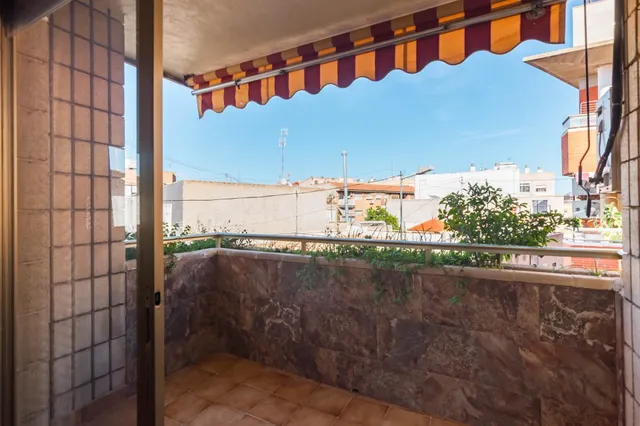 Amplio Piso en Aljucer, Murcia - Espacio y Comodidad - foto 2